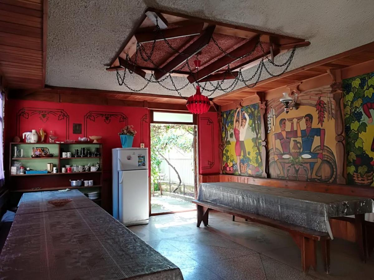 Руно Gagra Luaran gambar