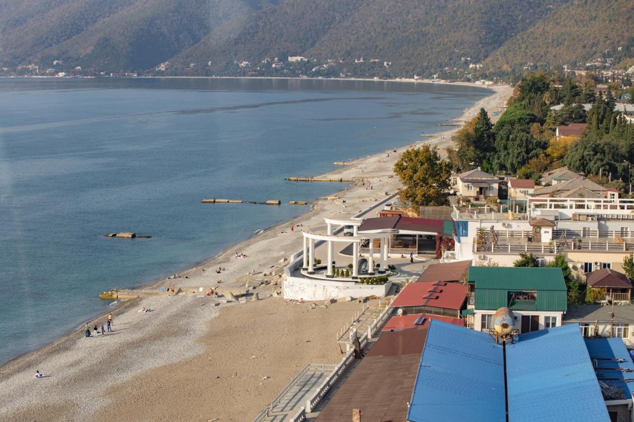 Руно Gagra Luaran gambar