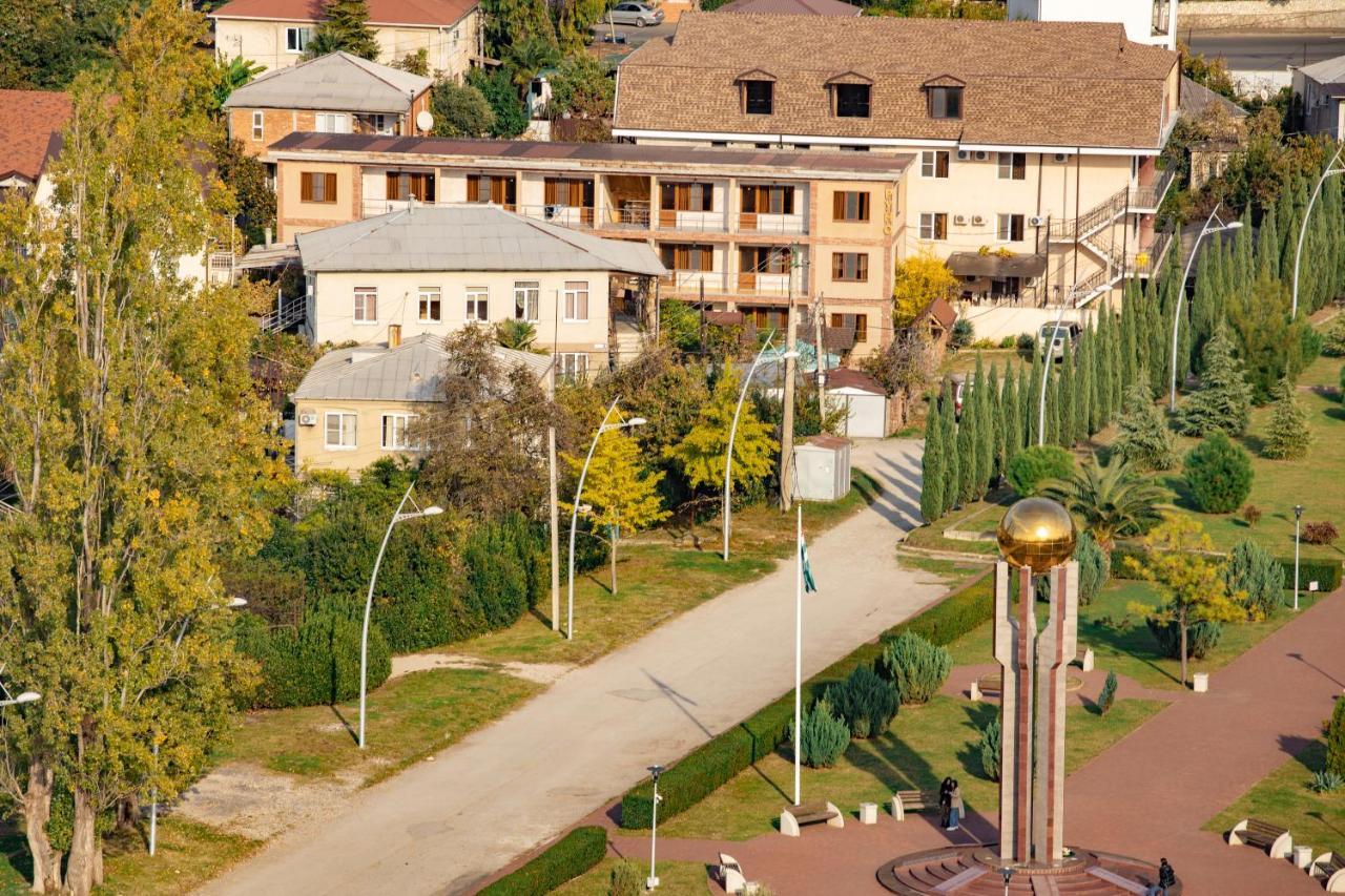 Руно Gagra Luaran gambar